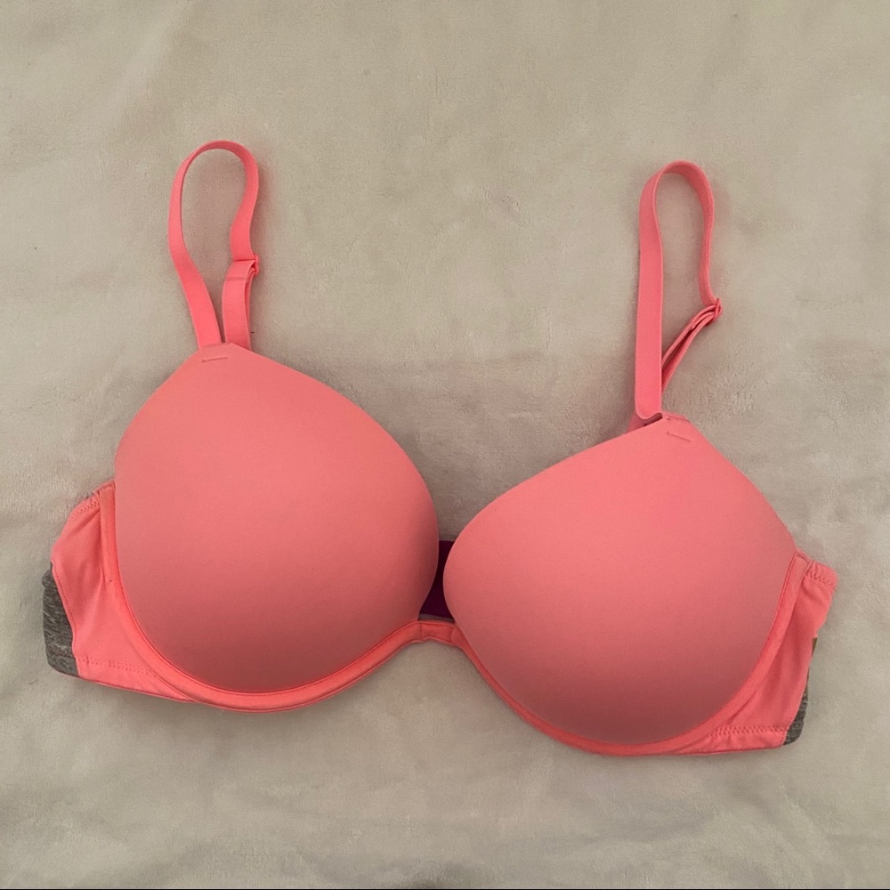VS PINK Padded Push-up Bra